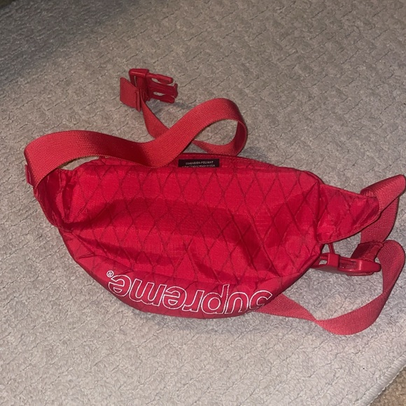 SUPREME FW18 WAIST BAG RED - Picture 6 of 6